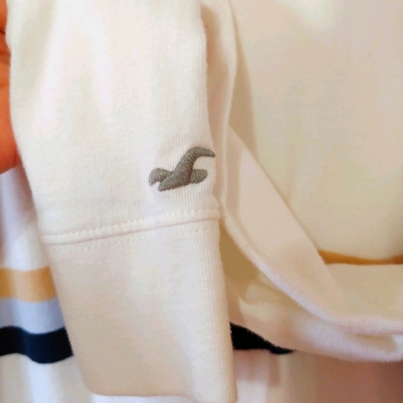 Hollister Boyfriend Long Sleeves T-Shirt - Picture 6 of 9